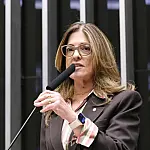 Comissão aprova intérprete de Libras em urgência hospitalar
