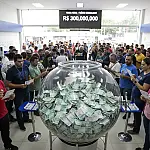 Mega-Sena acumula e prêmio de R$ 300 milhões desafia a sorte no próximo sorteio