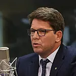 STF investiga emendas ligadas à produtora de filme sobre Bolsonaro