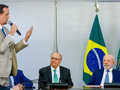 Governo federal anunciou o fim do imposto sobre compras internacionais de até US$ 50