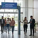 O fim das recepções: como a inteligência artificial está eliminando a burocracia nos hospitais brasileiros
