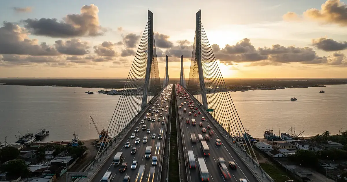 A gigante de Laguna: como a 2ª ponte mais larga do Brasil destravou o trânsito no Sul