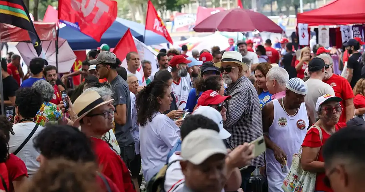 Protesto no Dia do Trabalhador em Brasília contra a escala 6x1