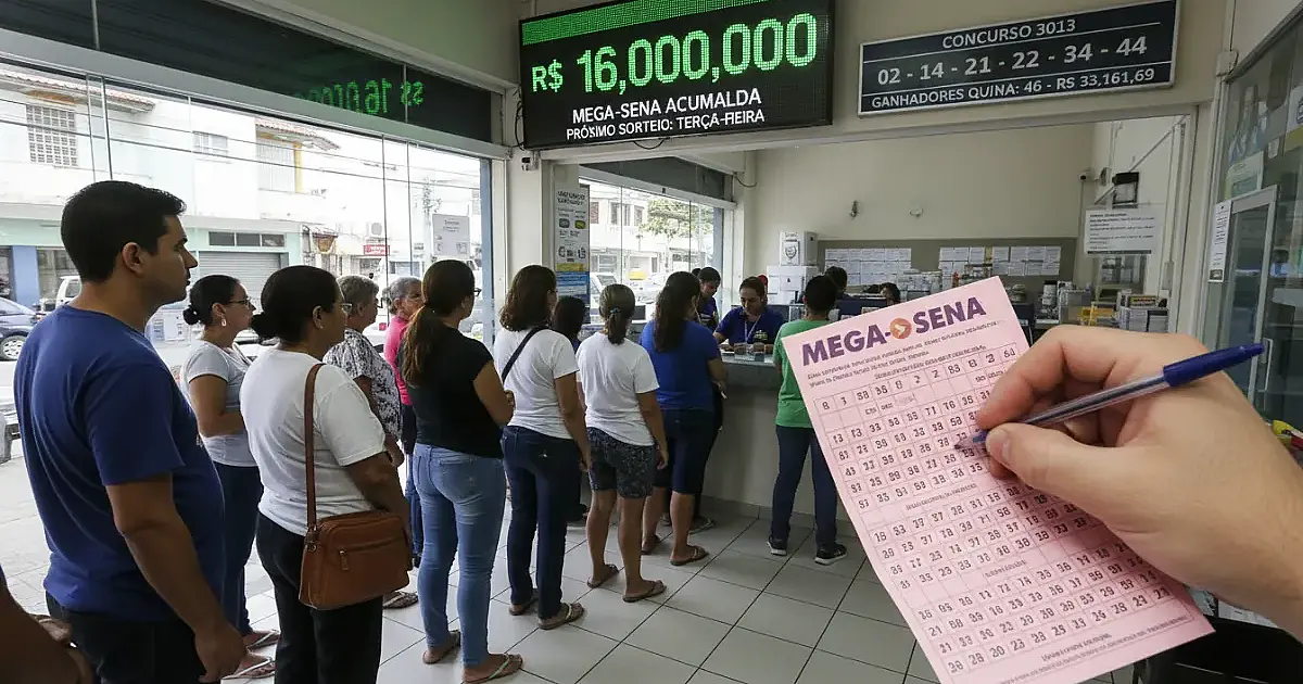 Mega-Sena acumula e prêmio de R$ 16 milhões abre semana de apostas