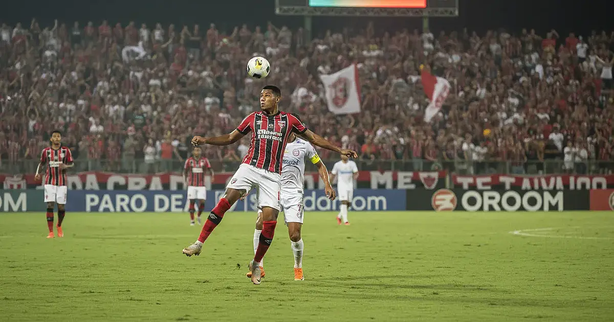 Santa Cruz x Volta Redonda: onde assistir e escalações do duelo