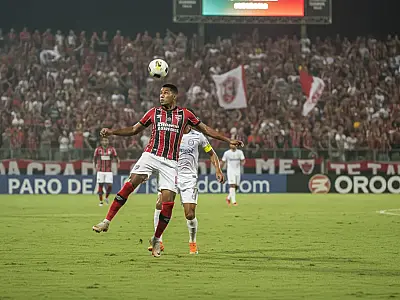 Santa Cruz busca os três pontos em casa para subir na tabela da Série C.