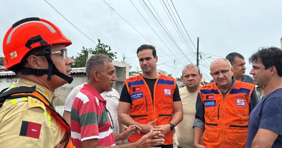 Governador da Paraíba vistoria áreas afetadas pelas chuvas
