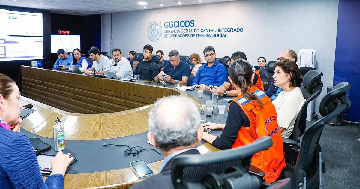 Equipes do governo atuando em áreas afetadas por chuvas em Pernambuco