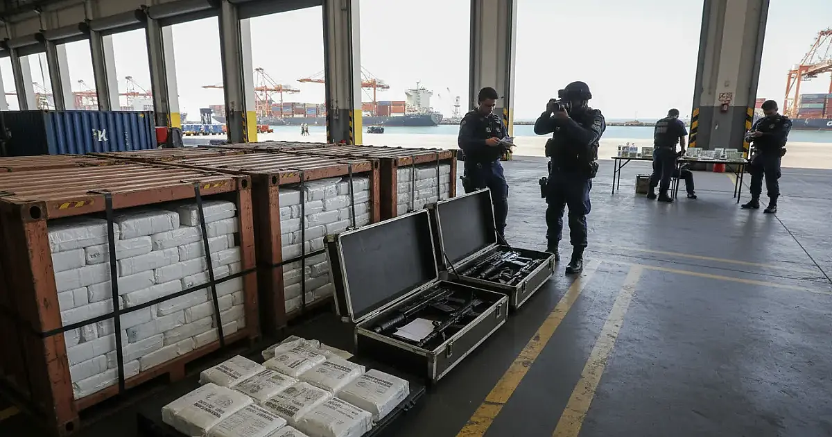 PF sufoca rota de cocaína em portos de SC e bloqueia R$ 646 milhões de organização criminosa