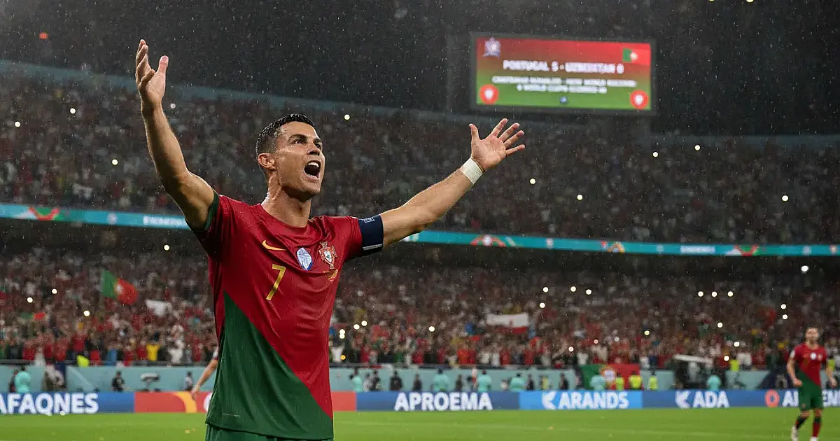 Cristiano Ronaldo faz história em dia de goleada e recorde mundial na Copa