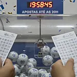 Mega-Sena sorteia R$ 3,5 milhões nesta terça-feira: veja como participar do concurso 3.022