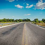 Governo de Pernambuco inaugura asfalto na PE-560 e entrega escrituras em Bodocó