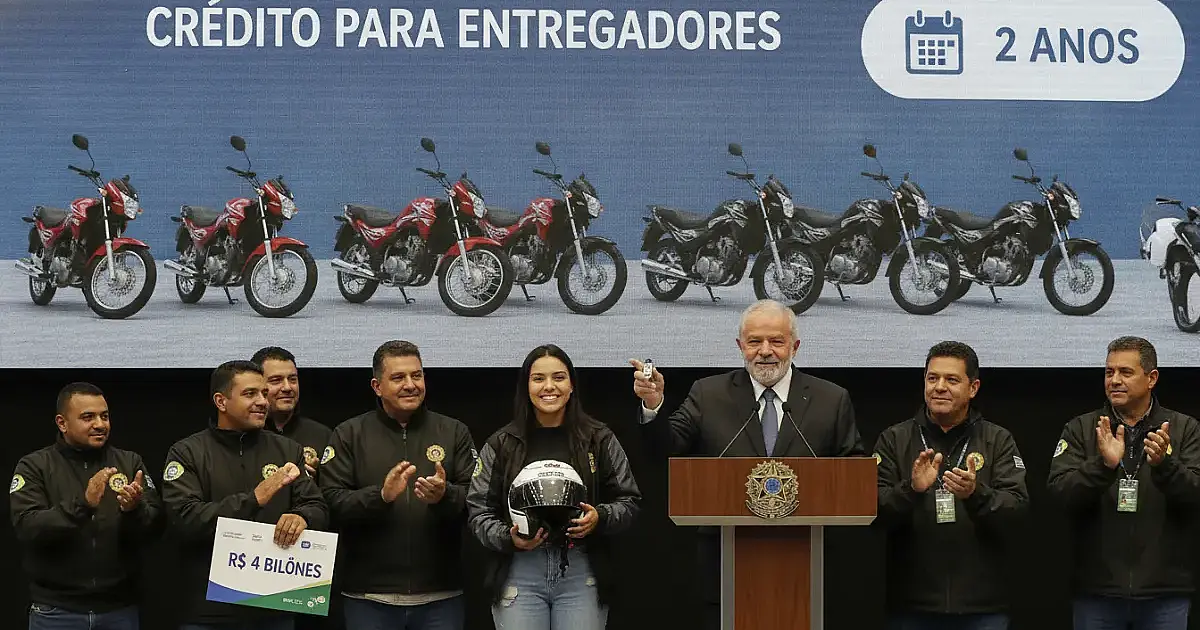 Lula lança crédito para entregadores com carência de 2 anos